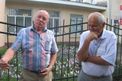 Зустріч через 40 р Вова Нагорний Льоня Лісовенко випускники ВДПІ 082